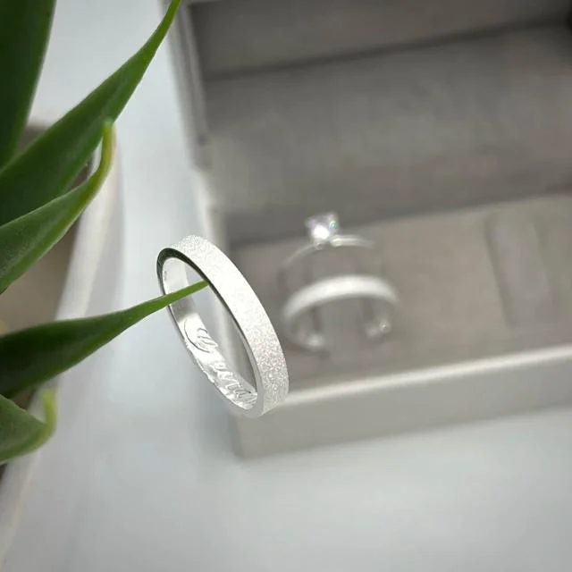 ✨ Aliança Toda Diamantada Reta – 3mm ✨ — Oliveira Joias