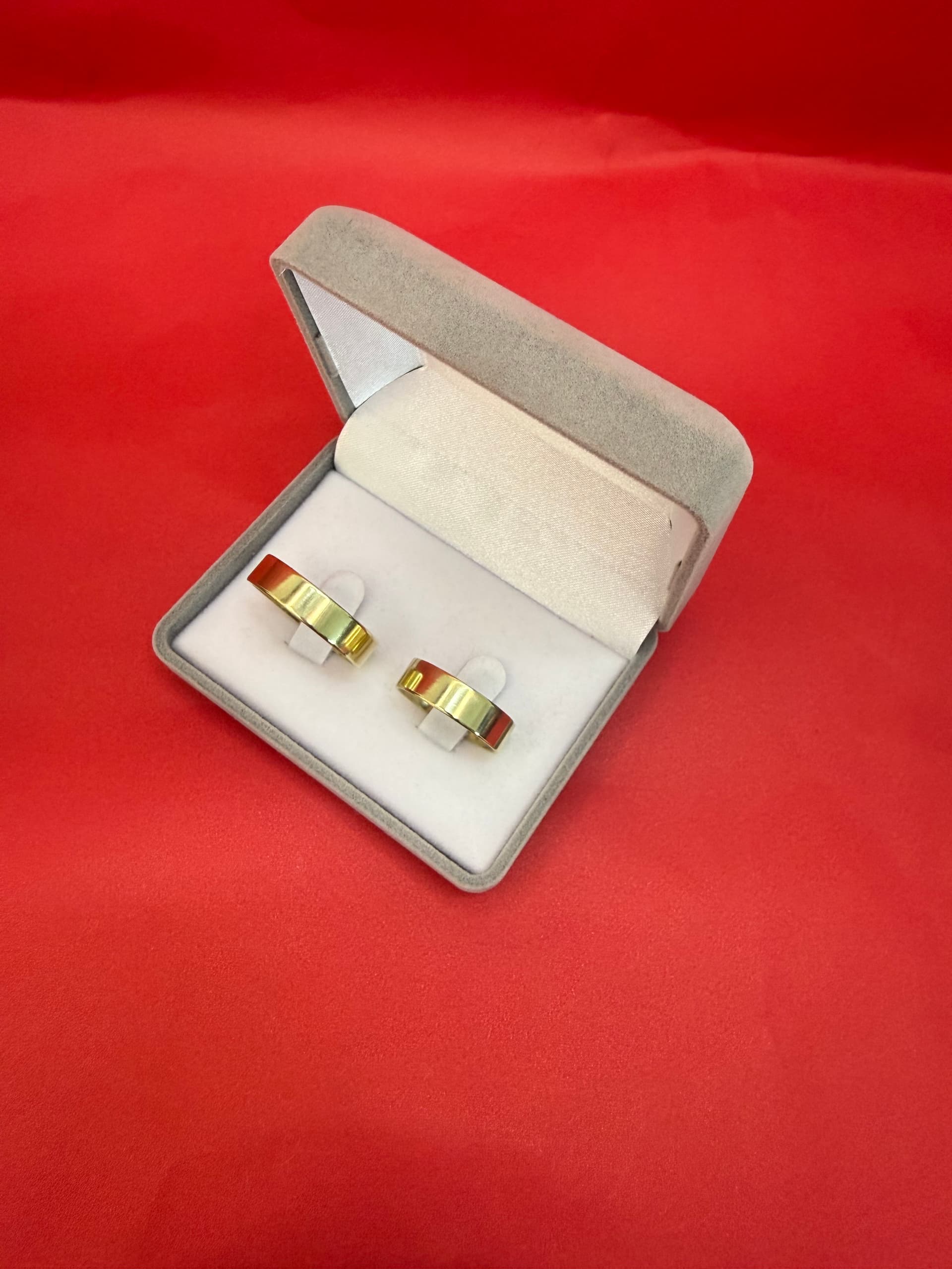 Par de Moeda Antiga 6mm tradicional reta + Gravação — Oliveira Joias
